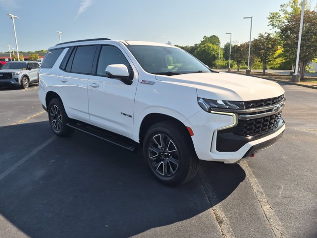 Used 2021 Chevrolet Tahoe Z71 w/ Luxury Package AWD/4WD image 2