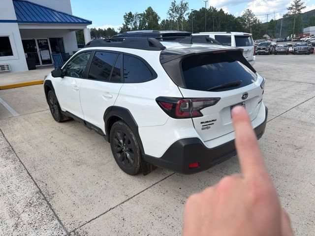 Used 2023 Subaru Outback Onyx Edition AWD/4WD image 10