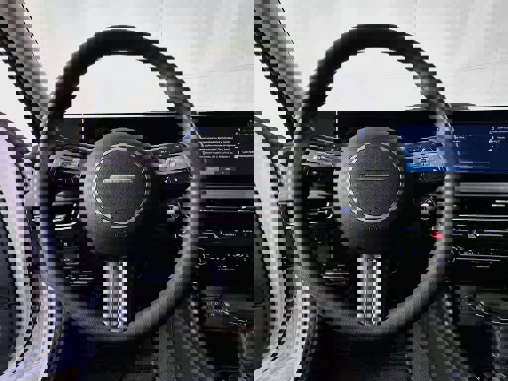 Used 2025 Hyundai Sonata SE FWD image 17