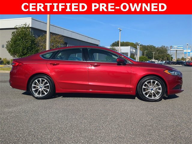Certified 2017 Ford Fusion SE w/ Fusion SE Technology Package image 4