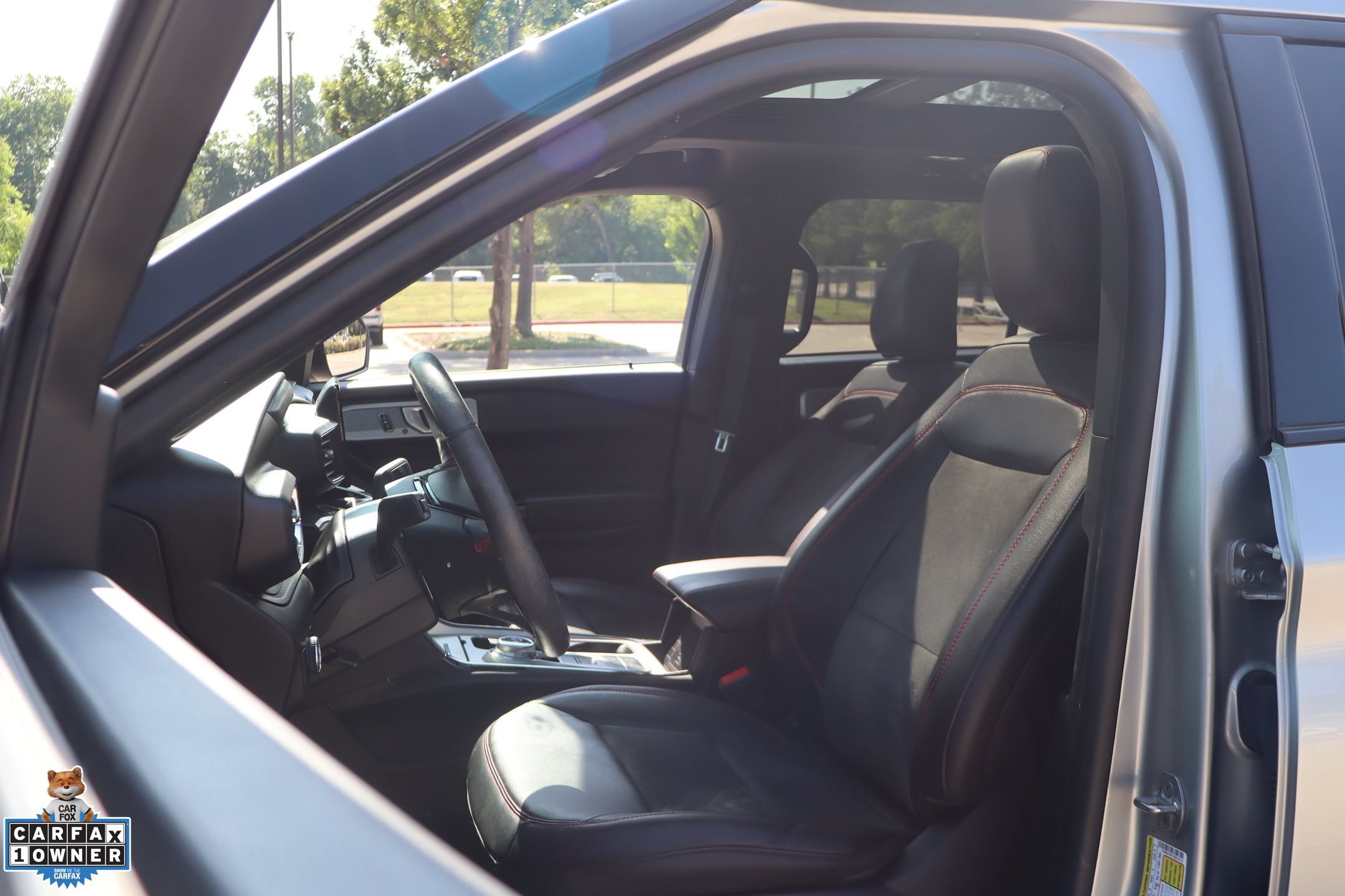 Certified 2023 Ford Explorer ST-Line w/ Class IV Trailer Tow Package RWD image 11