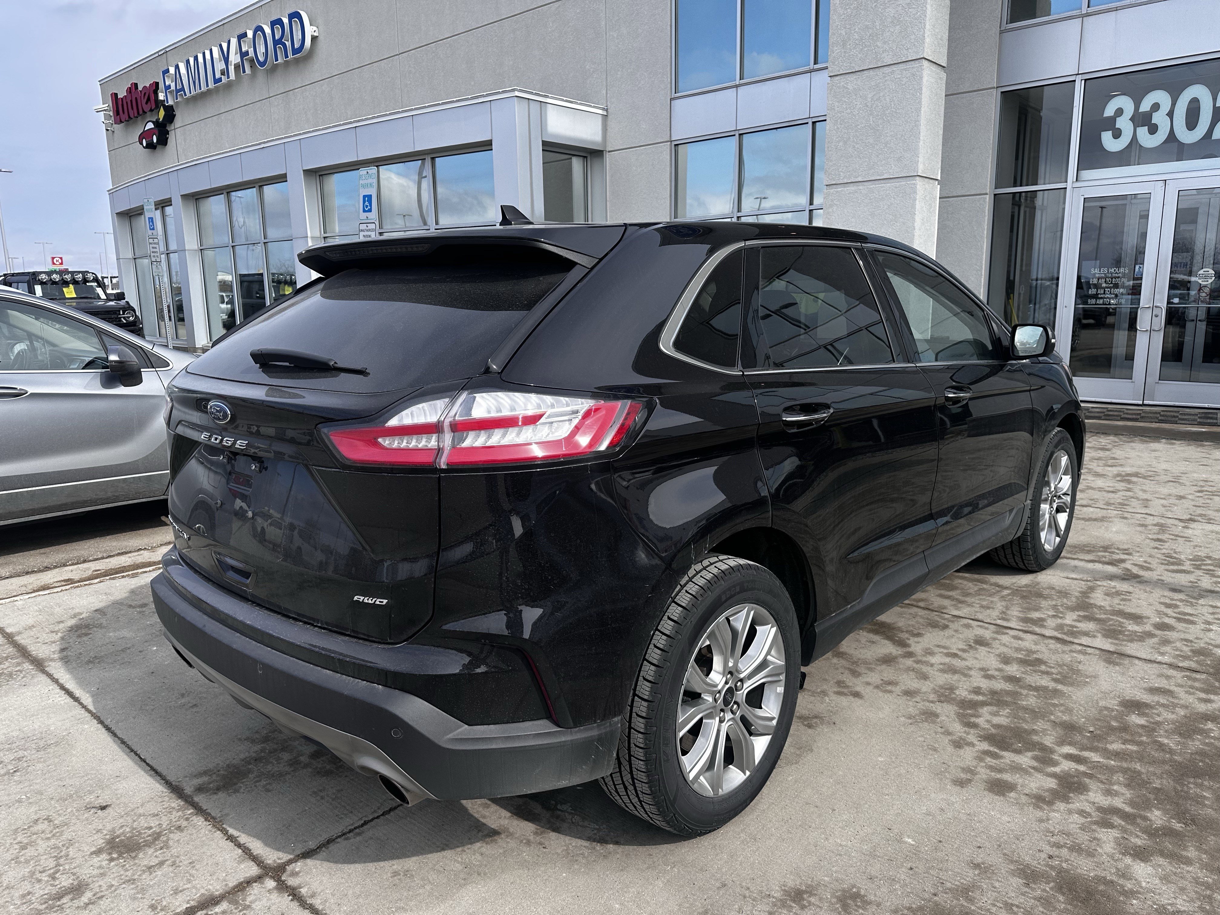 Certified 2024 Ford Edge Titanium image 6