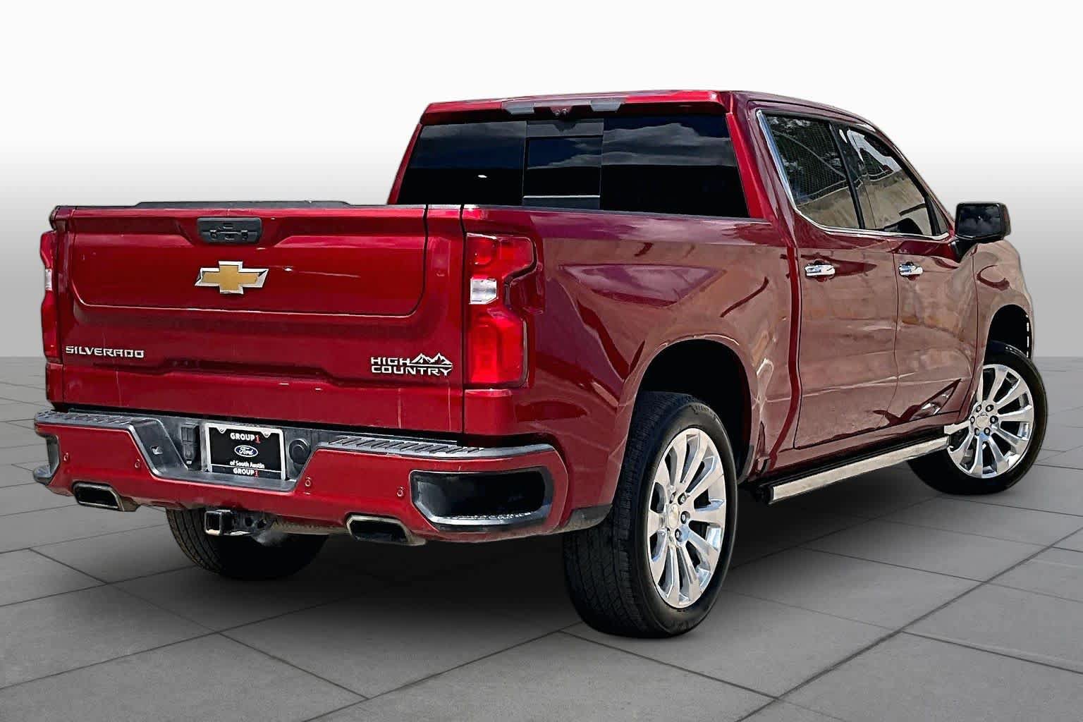 Used 2021 Chevrolet Silverado 1500 High Country w/ Technology Package AWD/4WD image 13