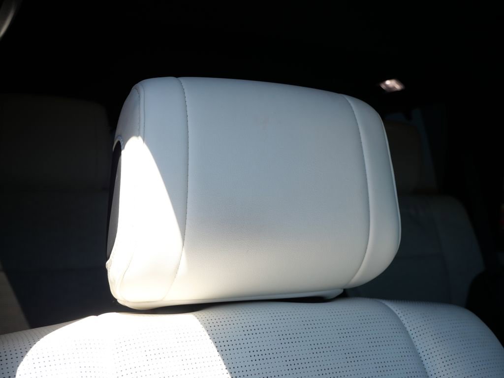 Used 2024 Toyota Sequoia Capstone AWD/4WD image 21