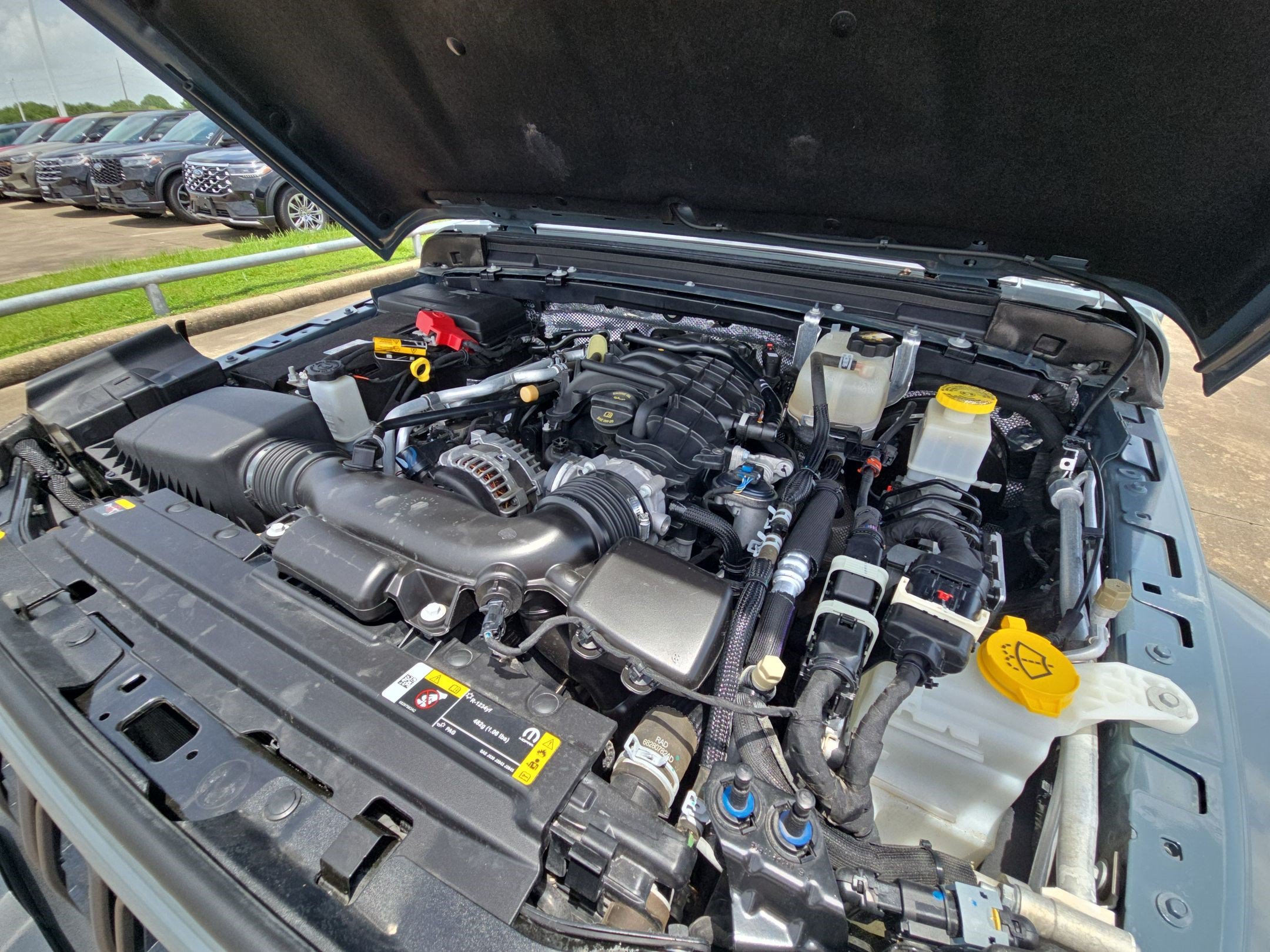 Used 2024 Jeep Gladiator Sport AWD/4WD image 32