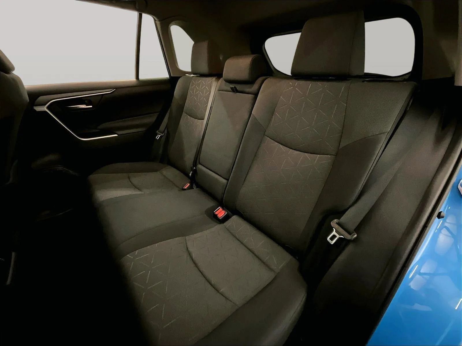 Used 2019 Toyota RAV4 XLE image 25