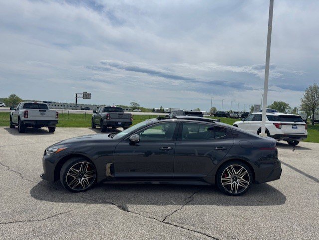 Used 2023 Kia Stinger GT2 AWD/4WD image 2
