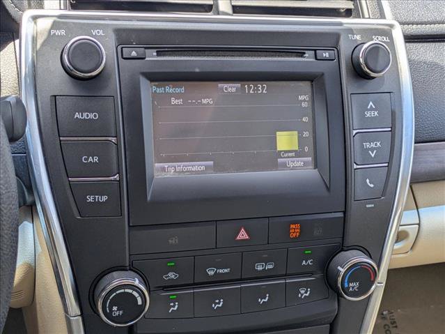 Used 2017 Toyota Camry LE FWD image 14