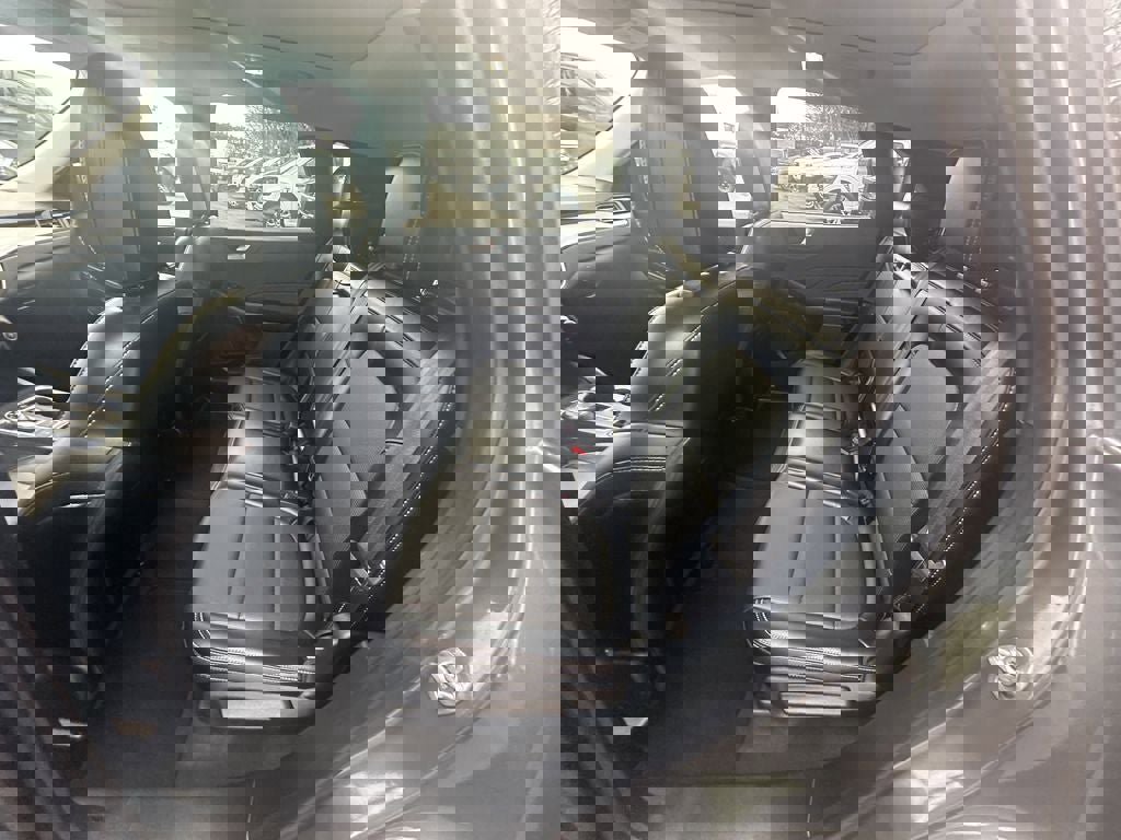 Certified 2024 Ford Escape Platinum image 10