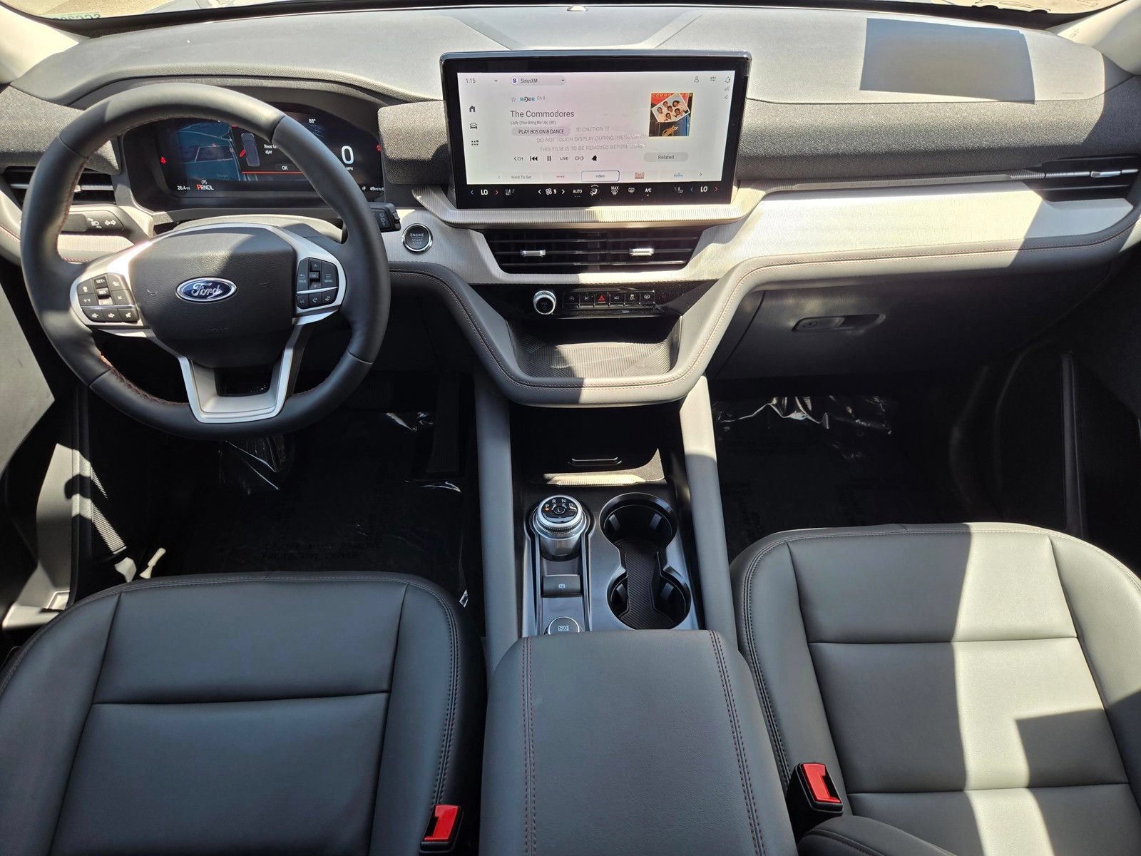 Certified 2025 Ford Explorer Active w/ Active Comfort Package RWD image 14