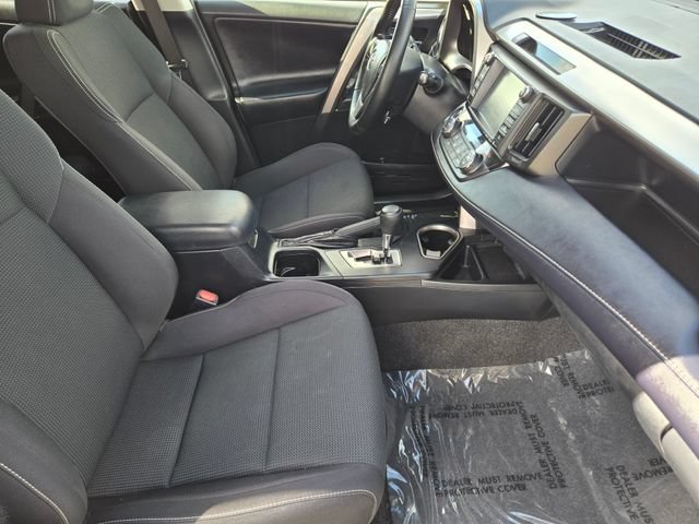 Used 2018 Toyota RAV4 XLE FWD image 13