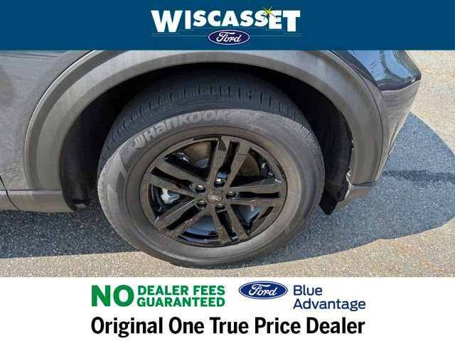 Certified 2022 Ford Explorer XLT w/ Equipment Group 202A image 31