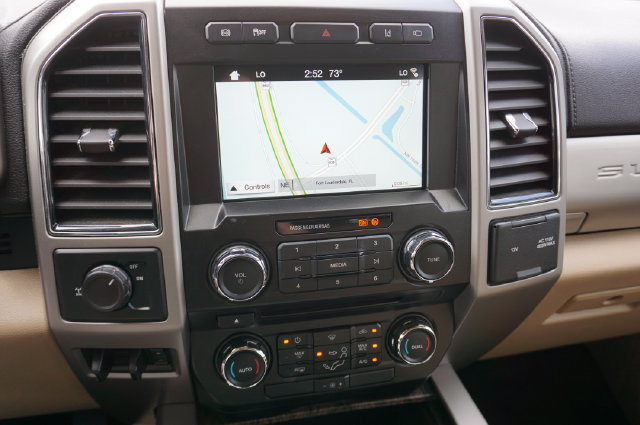 Certified 2018 Ford F250 Lariat w/ Tow Technology Bundle RWD image 4