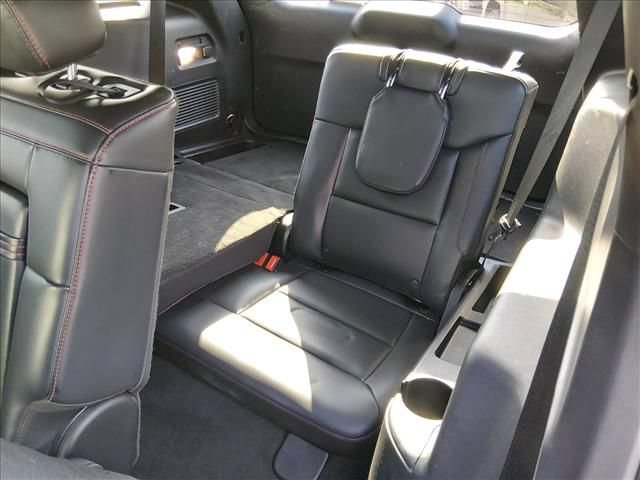 Certified 2025 Ford Explorer ST-Line w/ ST-Line Street Pack AWD/4WD image 15