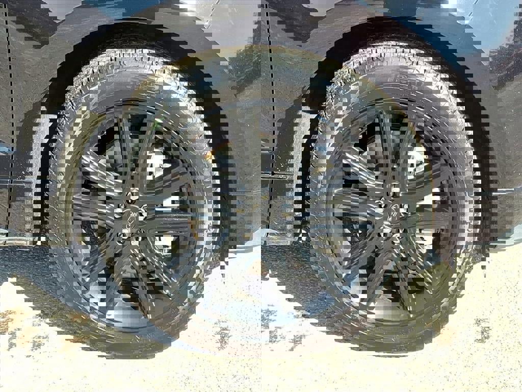 Certified 2024 Ford Edge ST-Line image 10