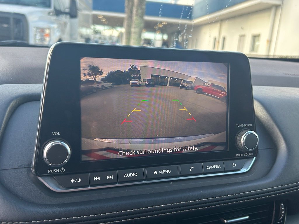Used 2022 Nissan Rogue SV w/ SV Premium Package FWD image 14