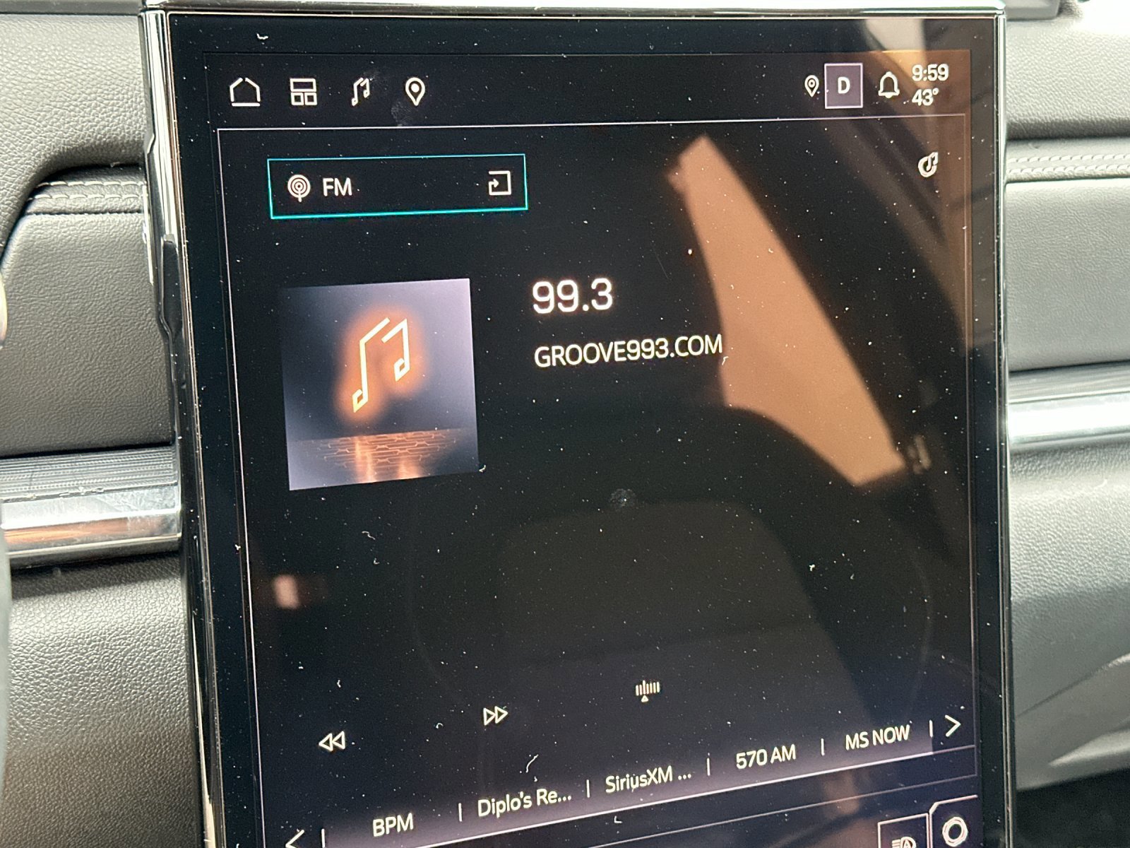 Used 2025 GMC Terrain Elevation image 18