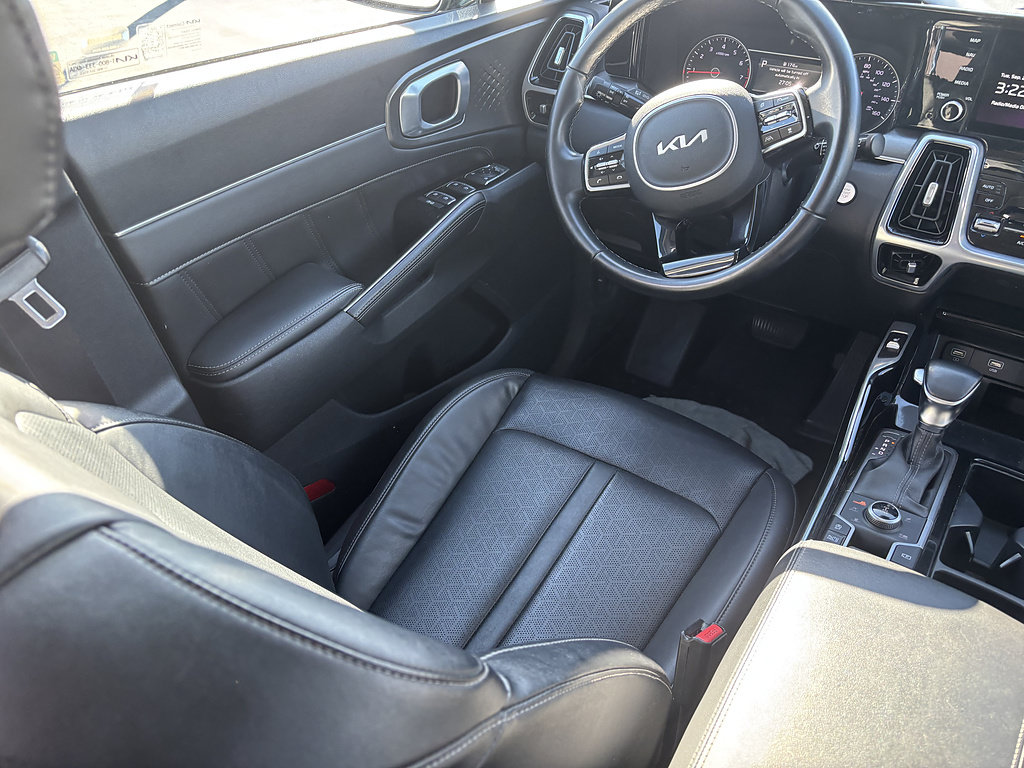 Used 2022 Kia Sorento SX AWD/4WD image 19