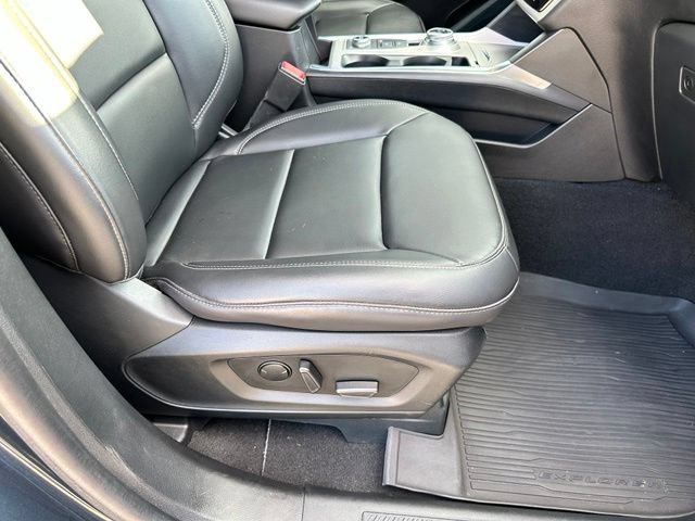 Certified 2023 Ford Explorer XLT w/ Equipment Group 202A AWD/4WD image 48