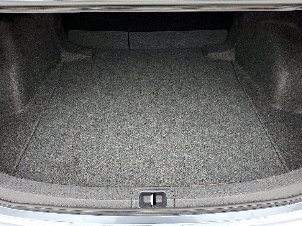 Used 2025 Toyota Corolla LE w/ Convenience Package FWD image 27