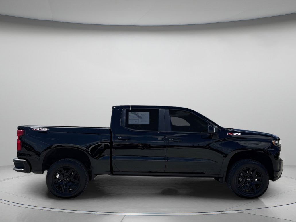 Used 2021 Chevrolet Silverado 1500 LT Trail Boss w/ Convenience Package II image 2