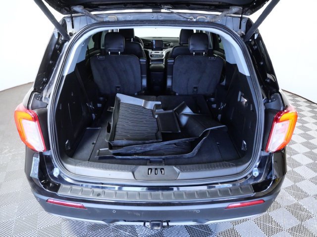 Certified 2023 Ford Explorer XLT w/ Equipment Group 202A AWD/4WD image 8