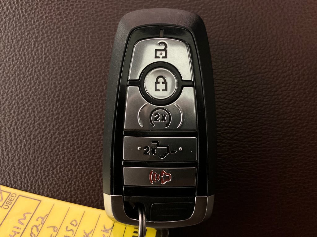 Certified 2022 Ford F150 Lariat w/ Equipment Group 502A High image 34