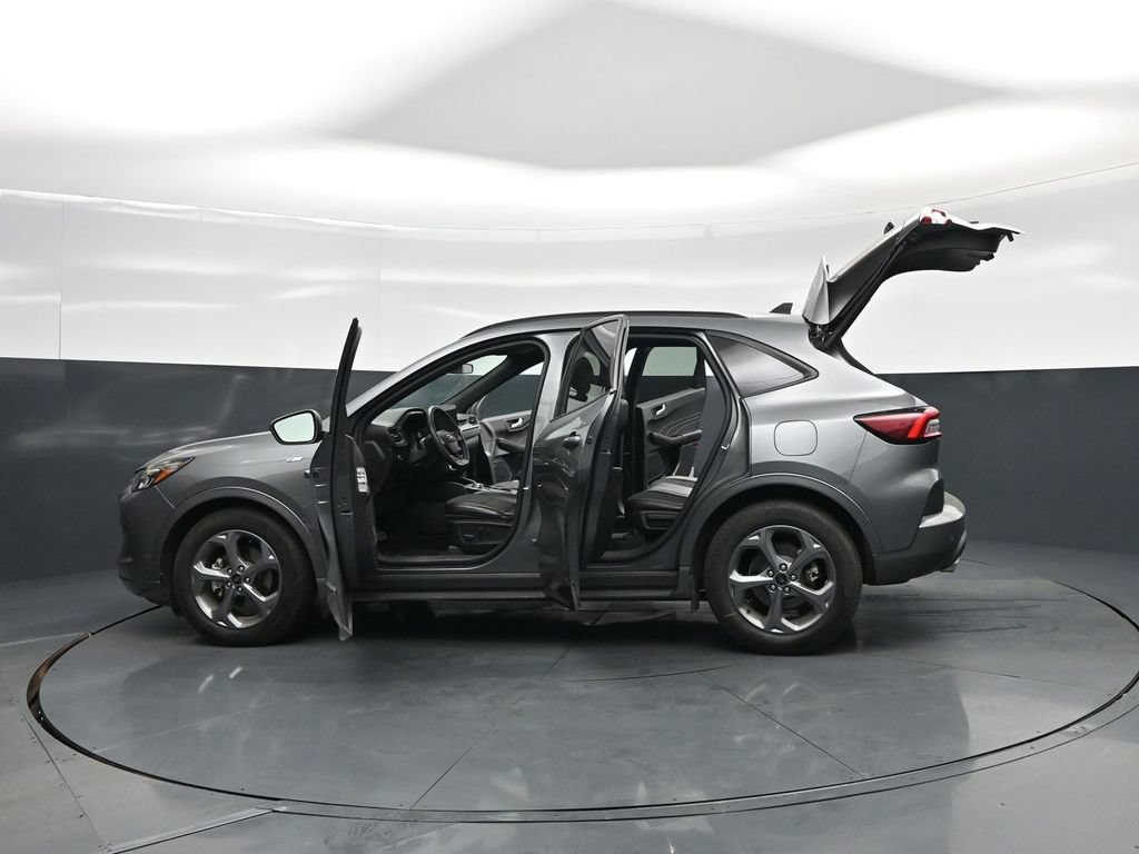 Certified 2023 Ford Escape ST-Line w/ Tech Pack #1 FWD image 34