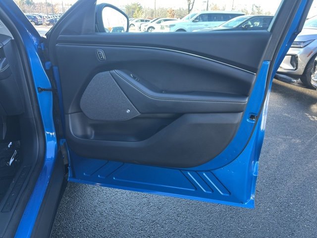 Certified 2025 Ford Mustang Mach-E Premium image 23