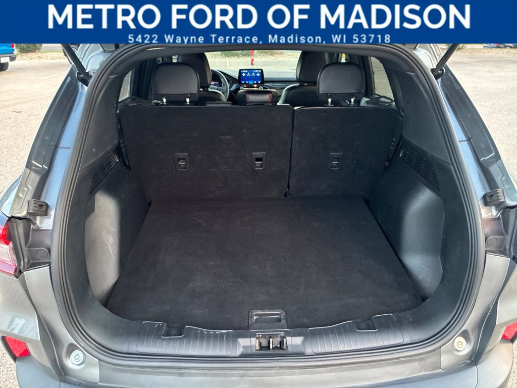 Certified 2025 Ford Escape ST-Line AWD/4WD image 35
