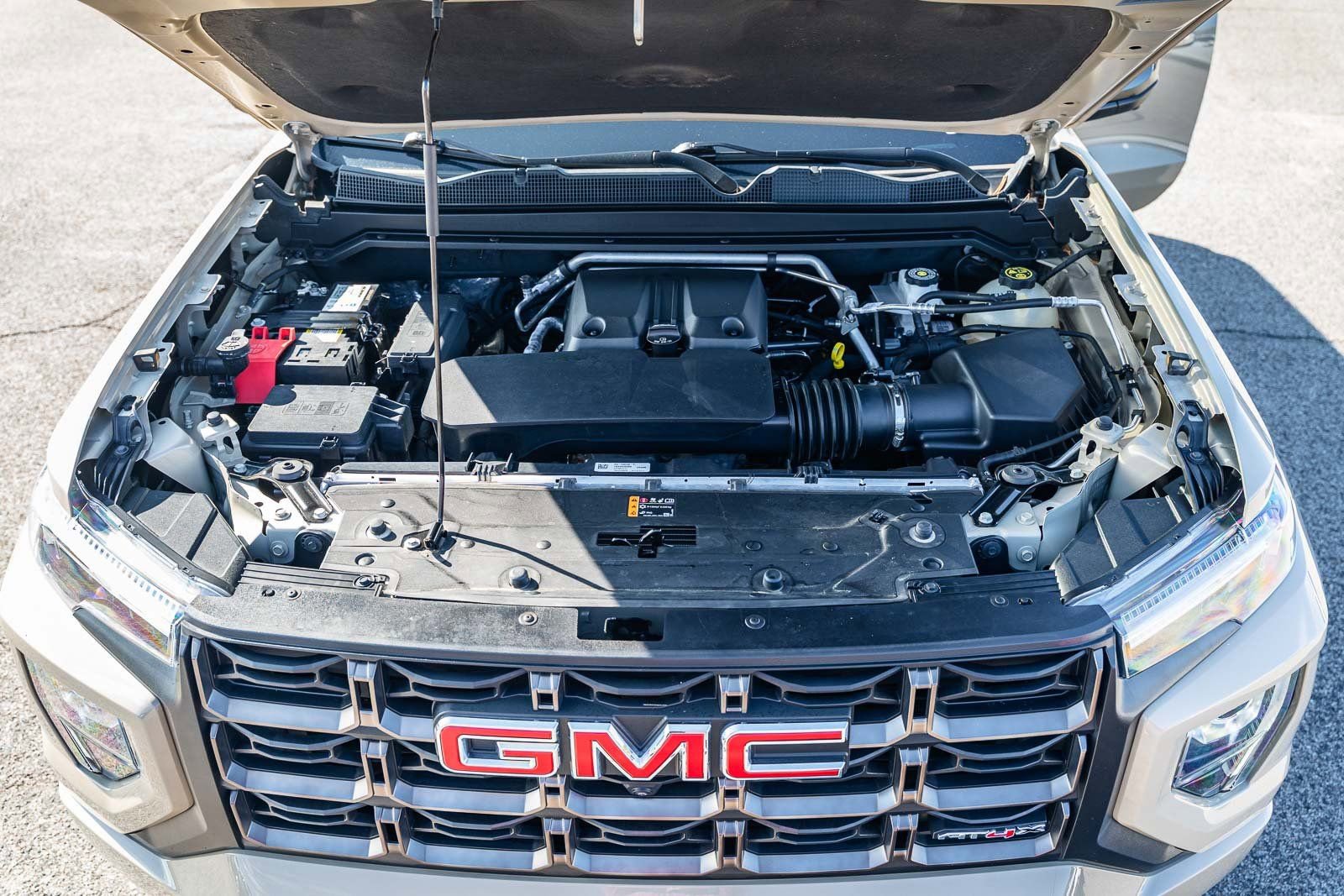 Used 2023 GMC Canyon AT4X image 29