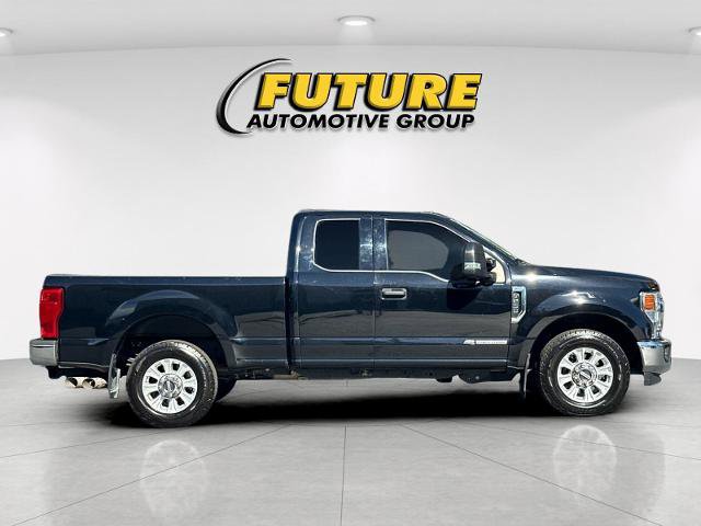 Certified 2022 Ford F250 XLT w/ XLT Value Package RWD image 2