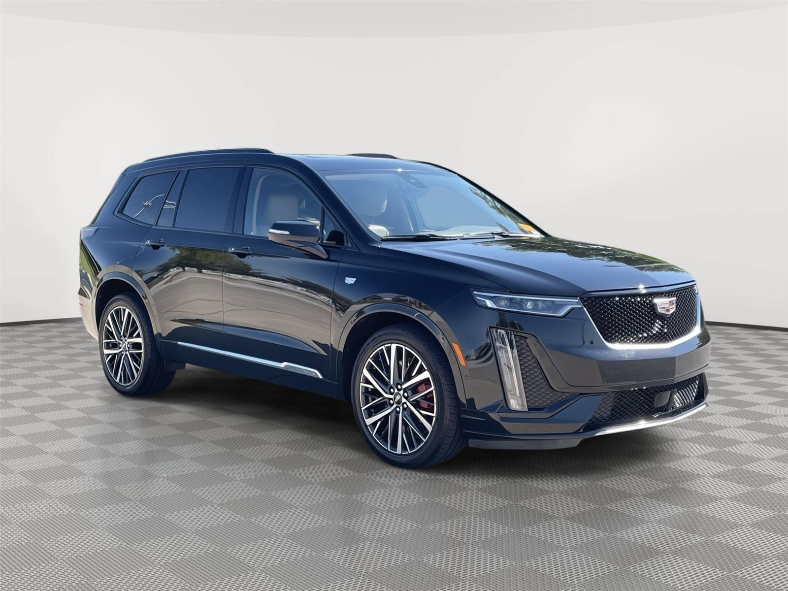 Used 2025 Cadillac XT6 Sport w/ Platinum Package AWD/4WD image 5