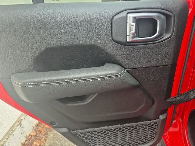 Used 2021 Jeep Wrangler Unlimited Sahara image 14