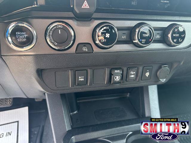 Used 2018 Toyota Tacoma TRD Off-Road AWD/4WD image 29