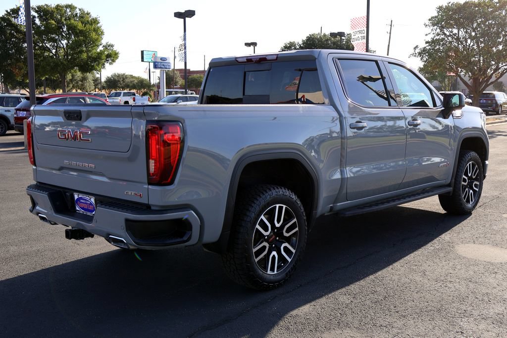 Used 2024 GMC Sierra 1500 AT4 w/ Technology Package AWD/4WD image 17