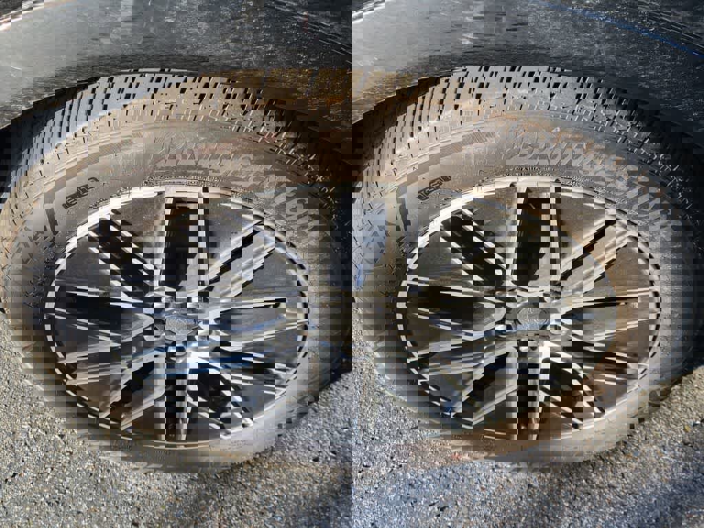 Certified 2025 Ford Mustang Mach-E Premium image 3