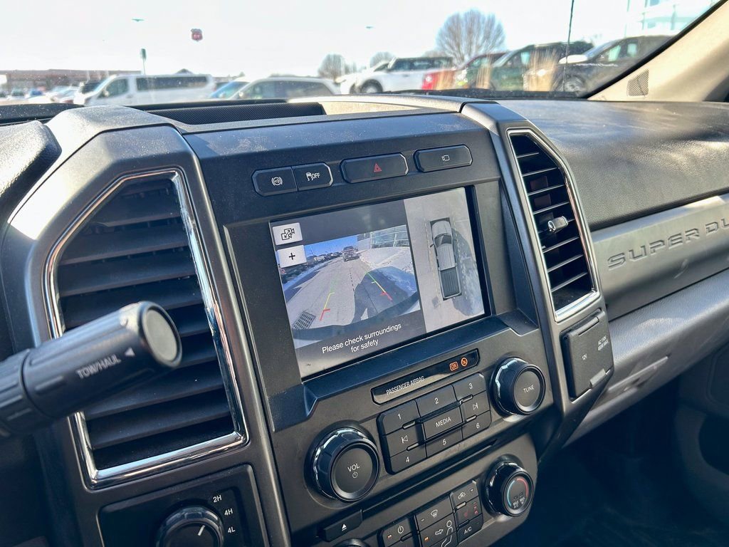 Certified 2018 Ford F350 XLT w/ XLT Premium Package image 24