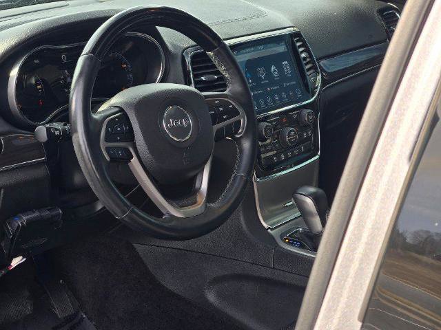 Used 2019 Jeep Grand Cherokee Overland image 27