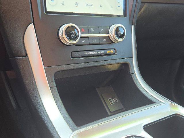 Certified 2024 Ford Edge SEL AWD/4WD image 23