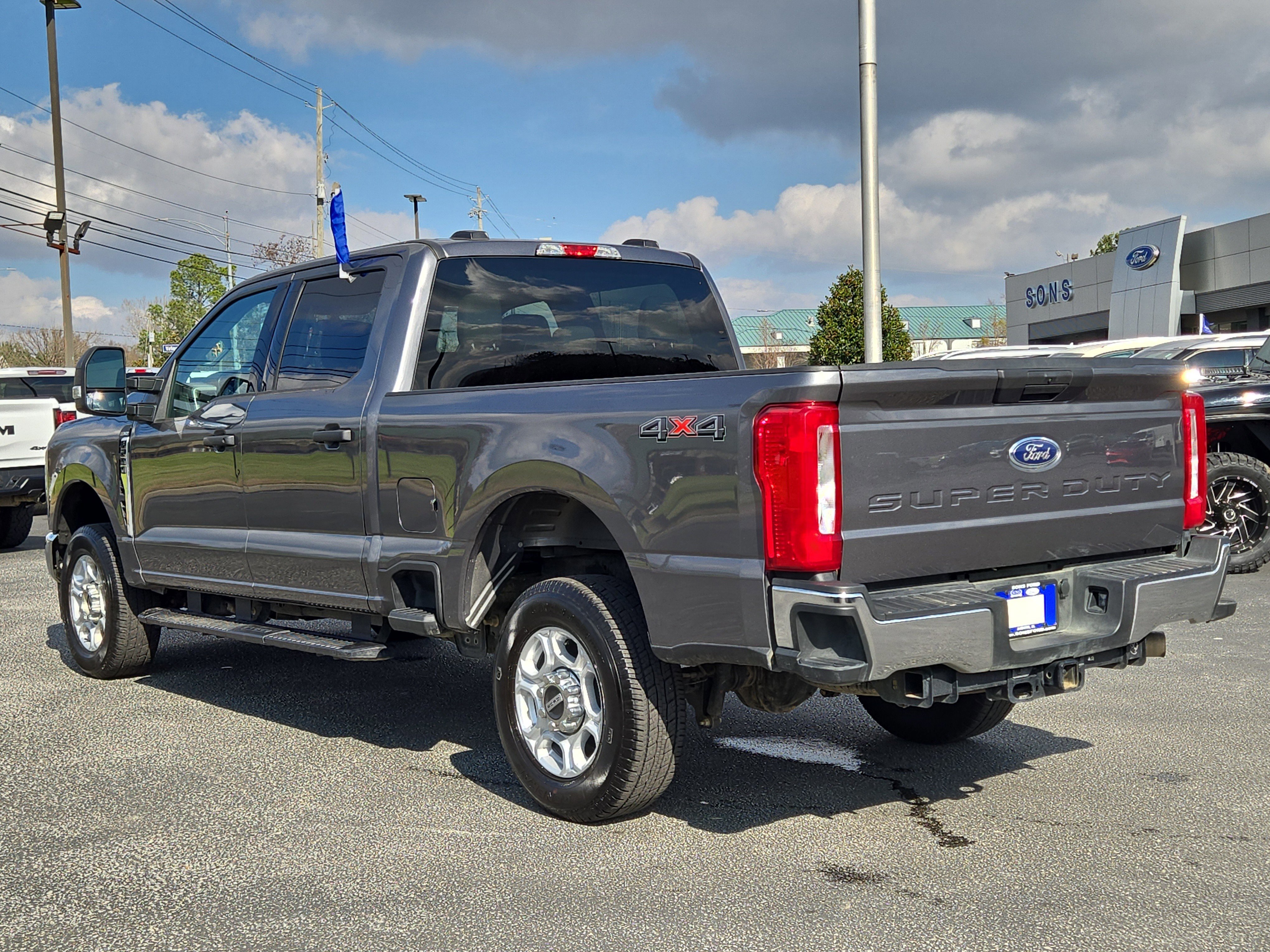 Certified 2025 Ford F250 XLT image 6