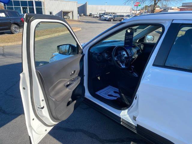 Used 2021 Nissan Kicks S image 10