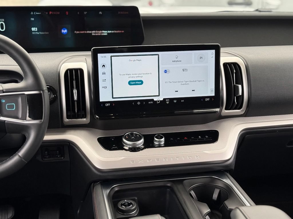 Certified 2025 Ford Expedition Active AWD/4WD image 23
