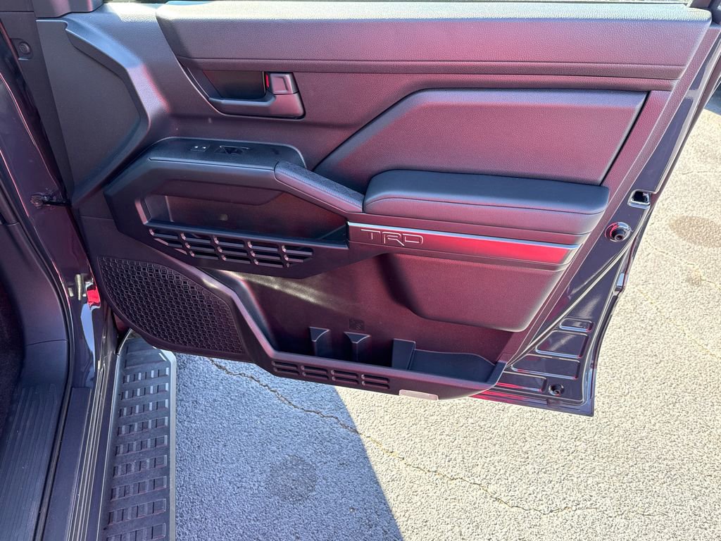 Used 2025 Toyota 4Runner TRD Off-Road AWD/4WD image 14