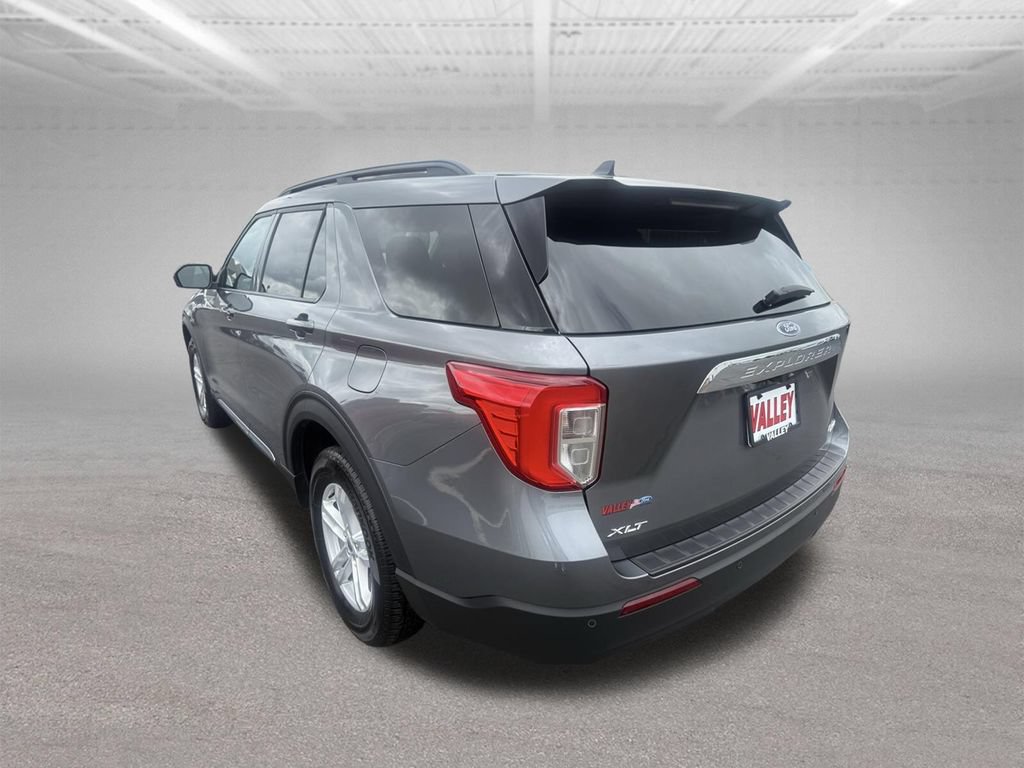 Certified 2024 Ford Explorer XLT AWD/4WD image 7