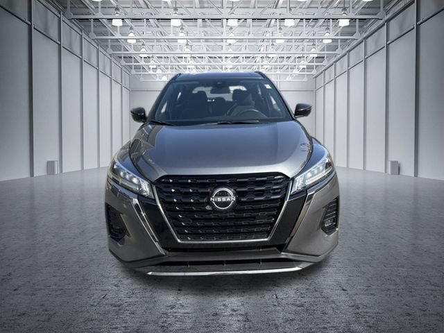 Used 2024 Nissan Kicks SR FWD image 4