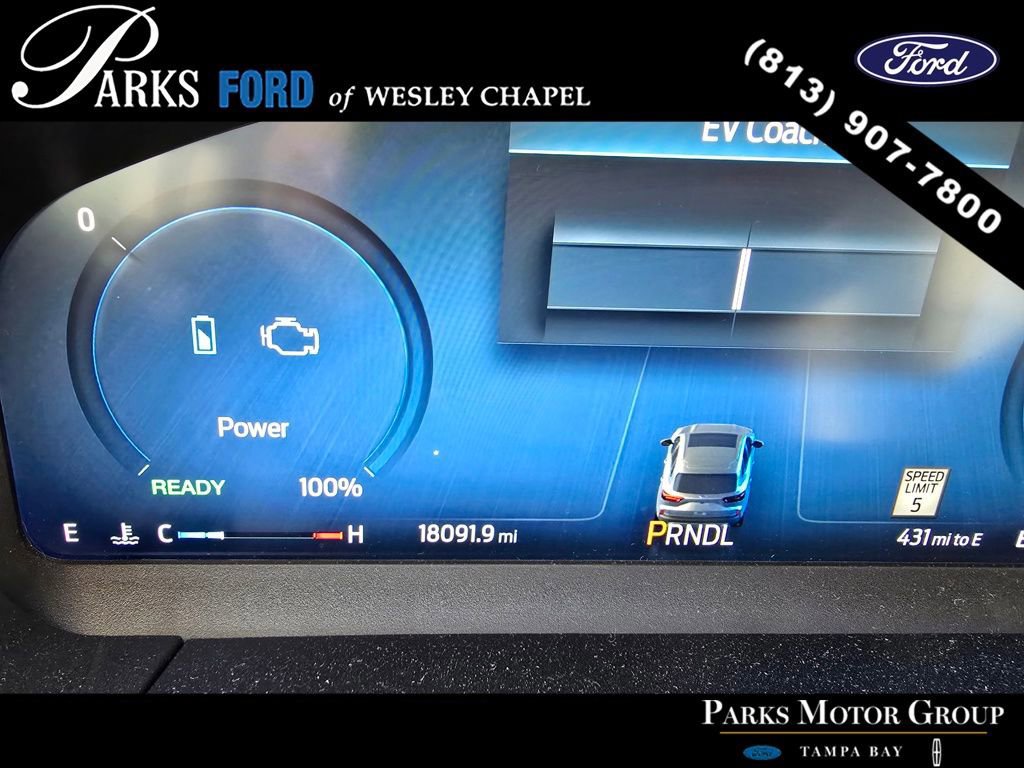 Certified 2023 Ford Escape Platinum w/ Premium Technology Package image 6