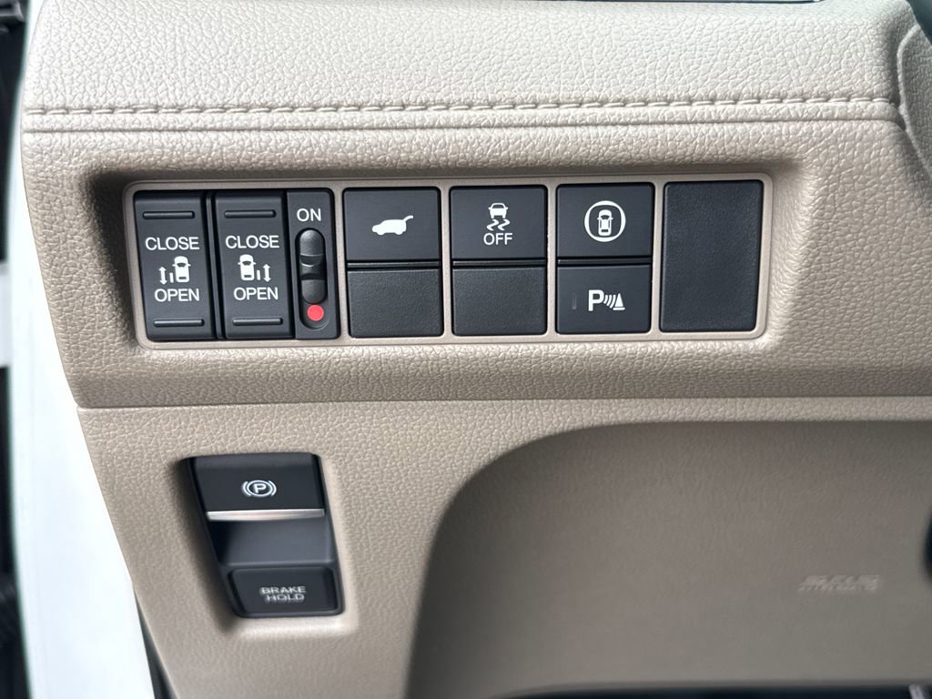 Used 2024 Honda Odyssey Touring image 14