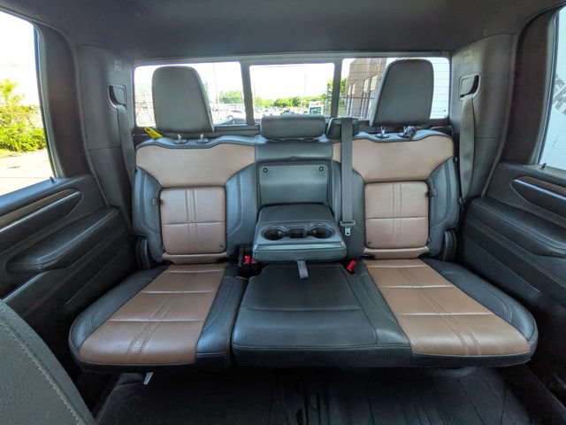Used 2024 Chevrolet Silverado 3500 High Country w/ Technology Package AWD/4WD image 22