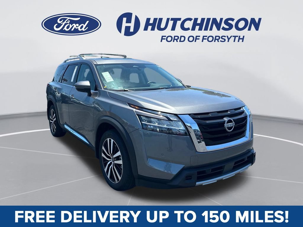 Used 2024 Nissan Pathfinder Platinum FWD video 1